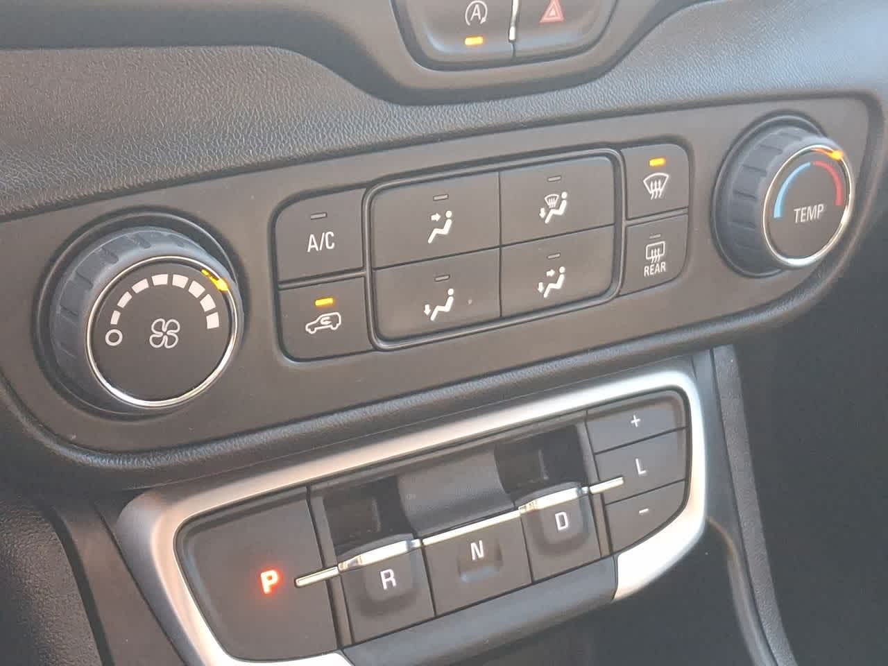 Thumbnail: 2024 GMC Terrain - 25