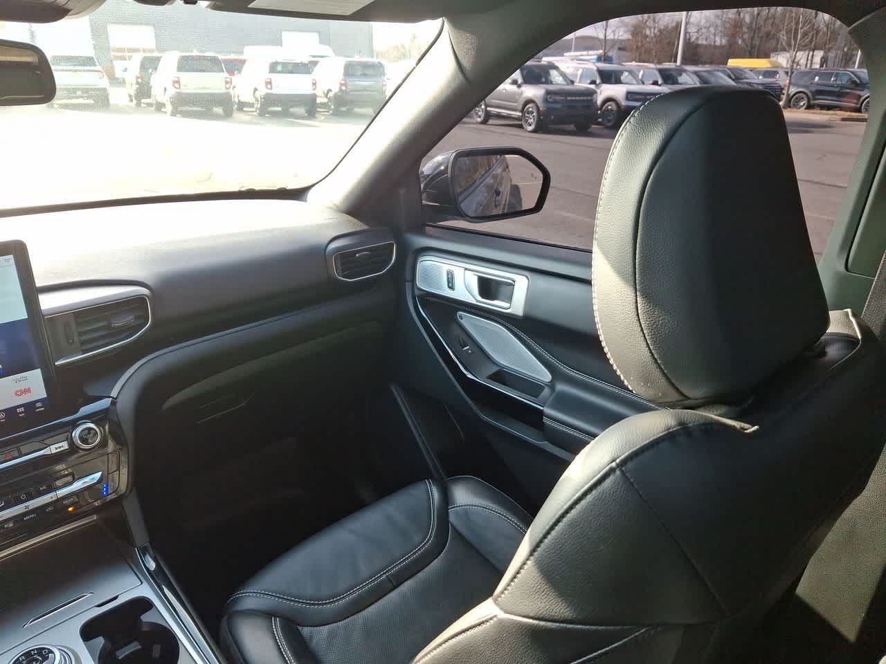 Thumbnail: 2023 Ford Explorer - 11