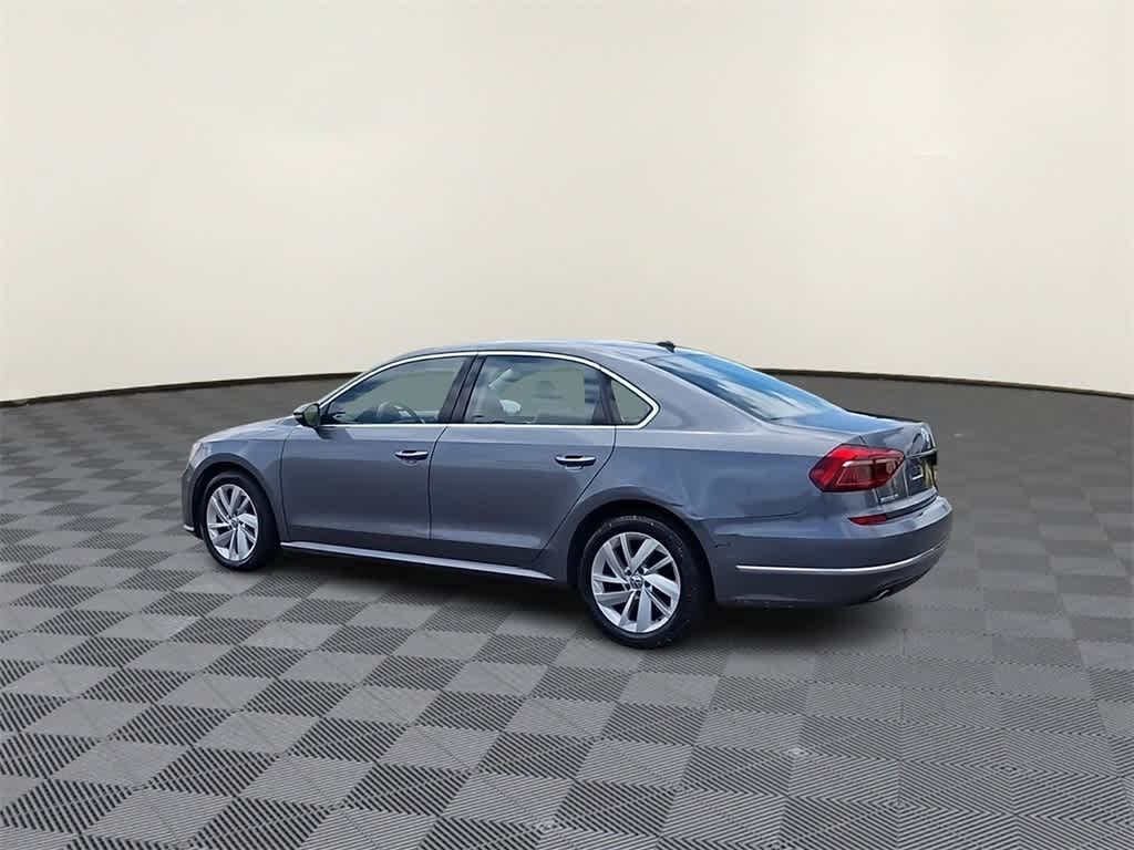 Thumbnail: 2018 Volkswagen Passat - 6
