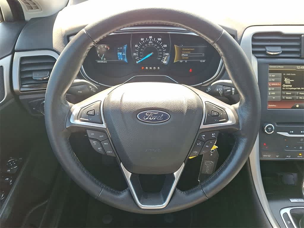 Thumbnail: 2015 Ford Fusion - 22