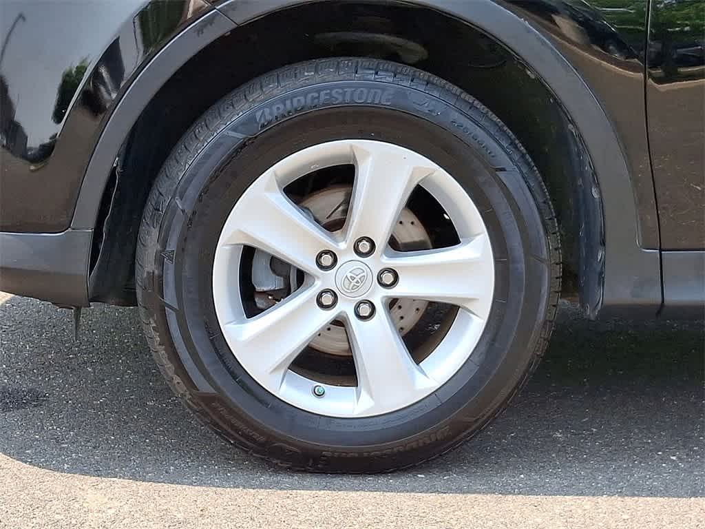 Thumbnail: 2014 Toyota RAV4 - 23