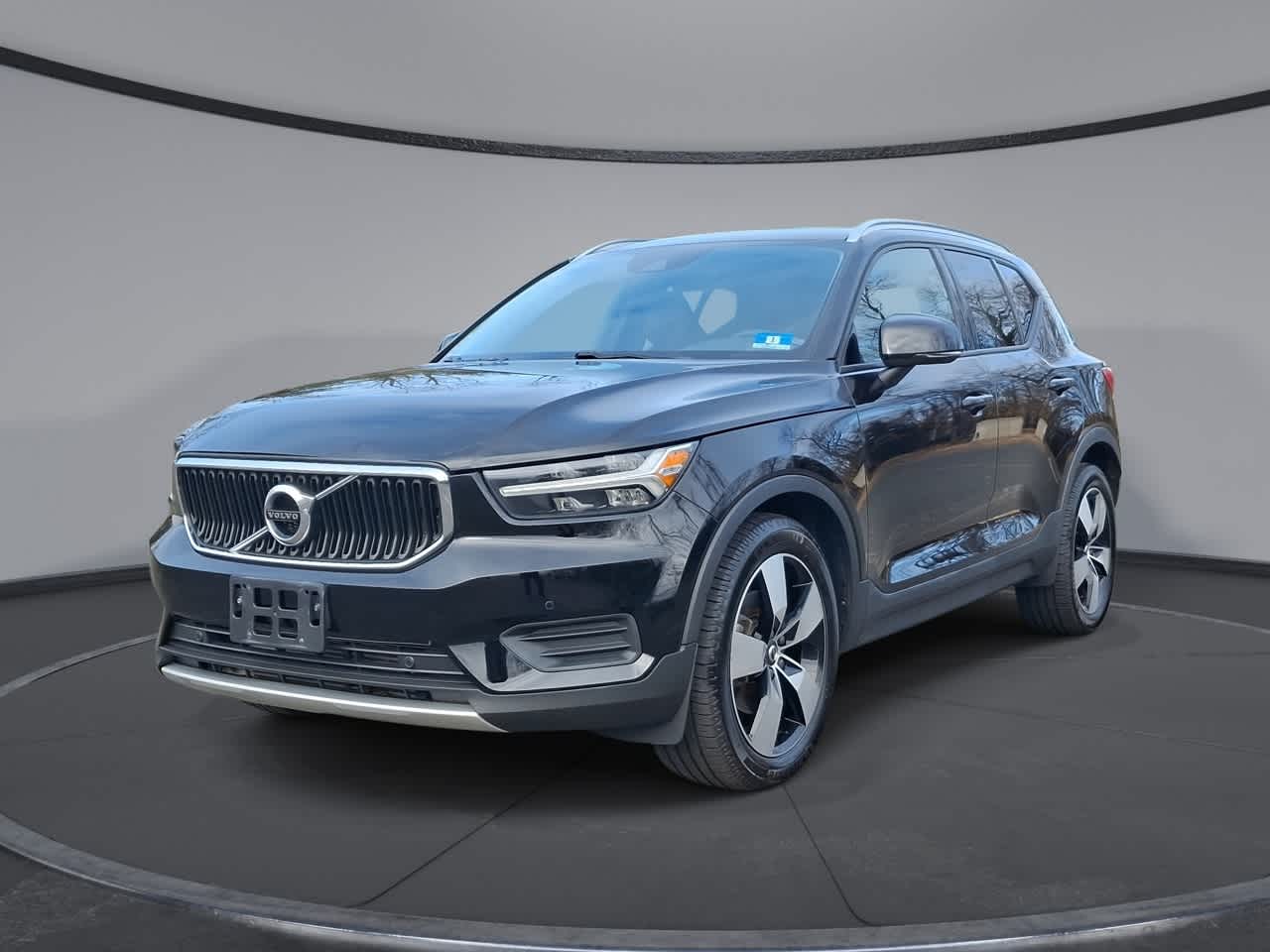 2020 Volvo XC40 T5 Momentum -
                  Eatontown, NJ