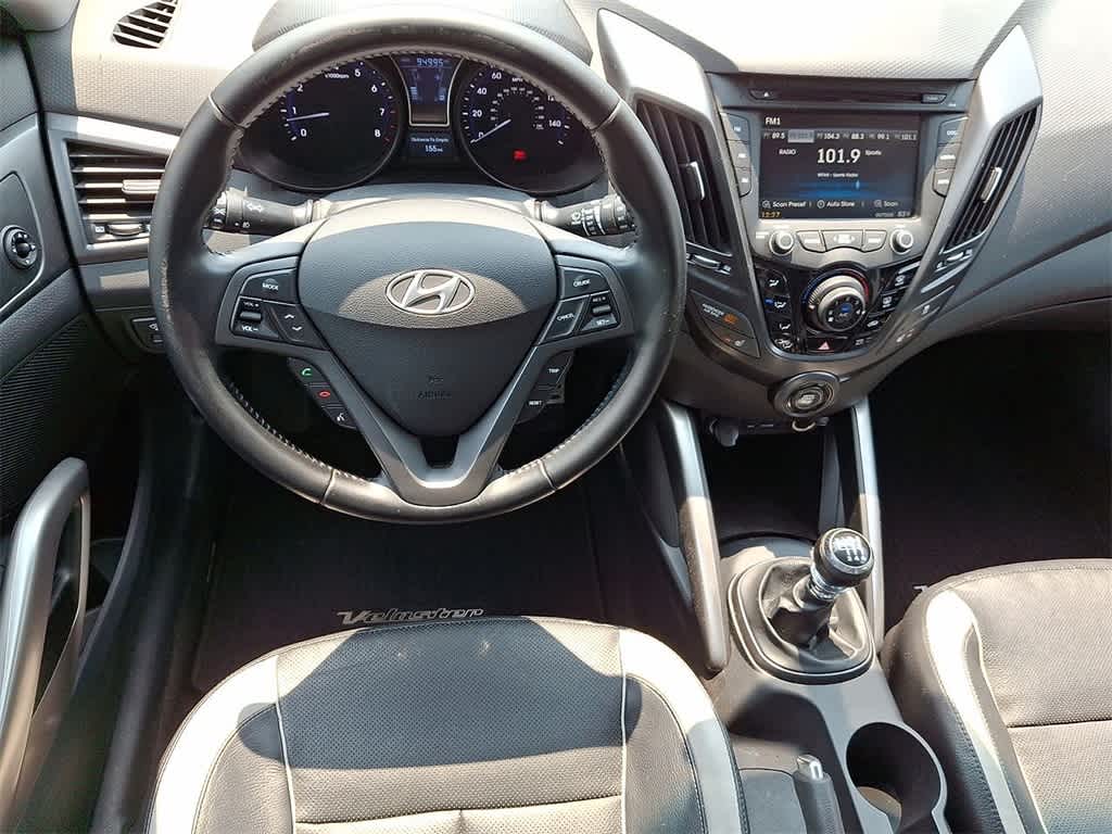 Thumbnail: 2015 Hyundai Veloster - 21