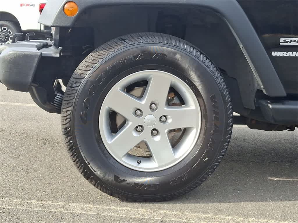 Thumbnail: 2013 Jeep Wrangler - 28