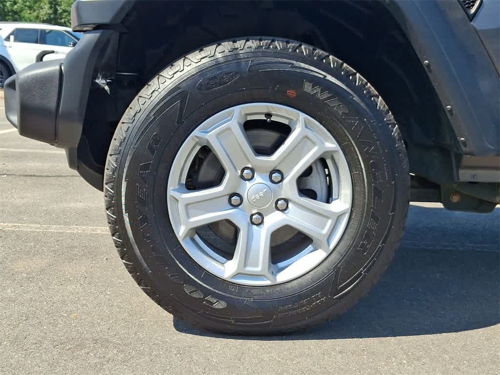 Thumbnail: 2019 Jeep Wrangler - 29