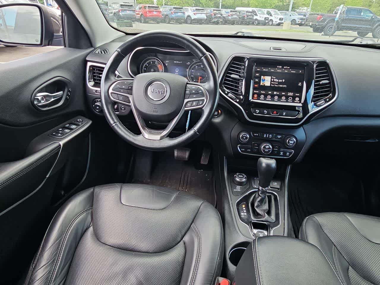 Thumbnail: 2019 Jeep Cherokee - 15