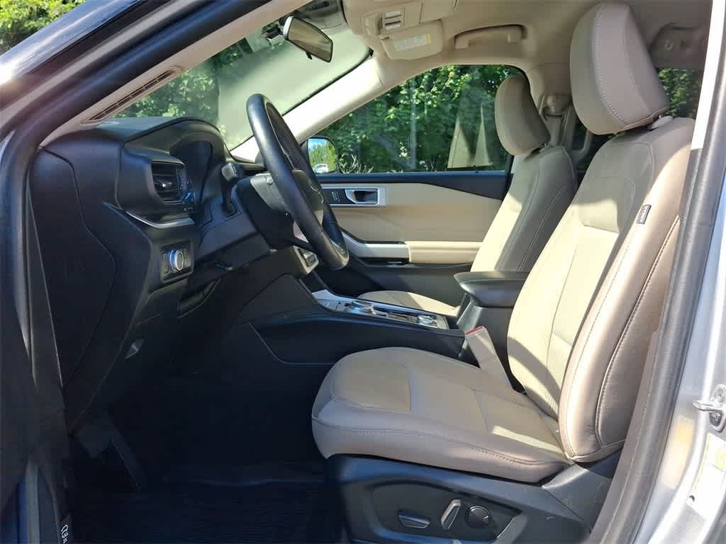 Thumbnail: 2022 Ford Explorer - 17