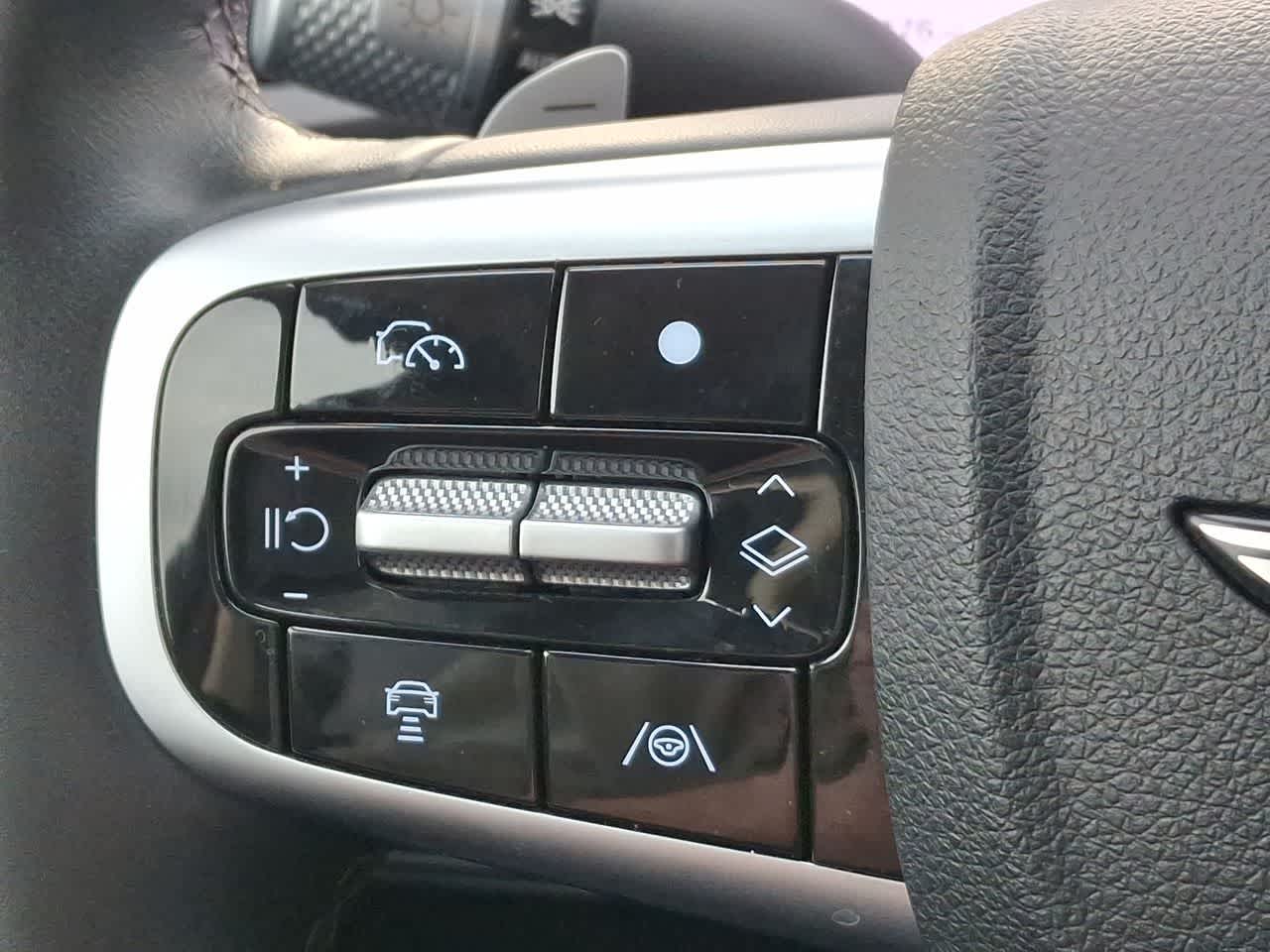 Thumbnail: 2025 Genesis GV80 - 23