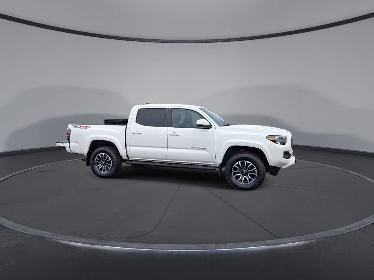 Thumbnail: 2023 Toyota Tacoma - 9