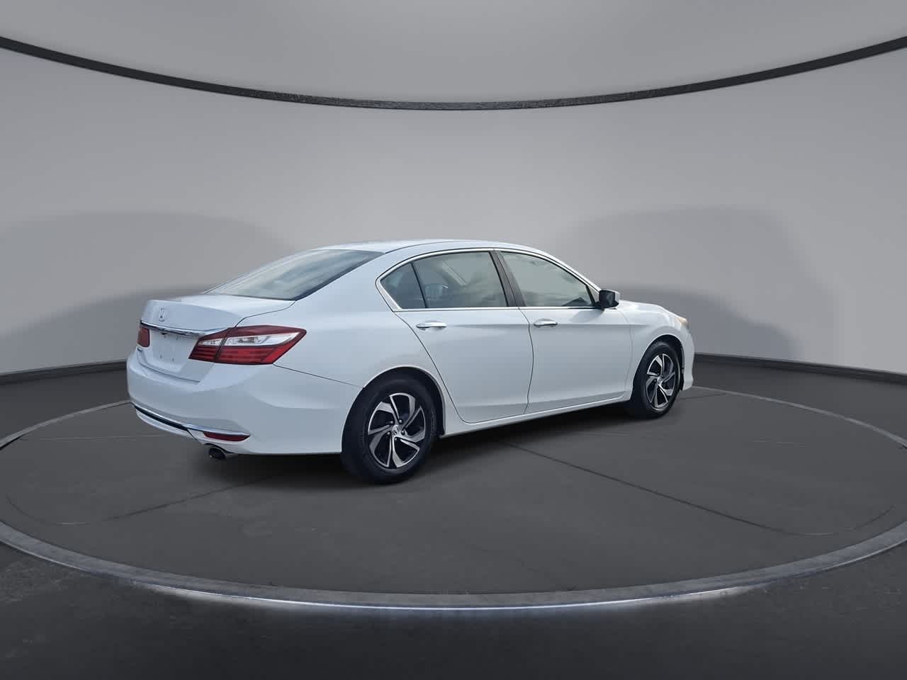 Thumbnail: 2017 Honda Accord - 8