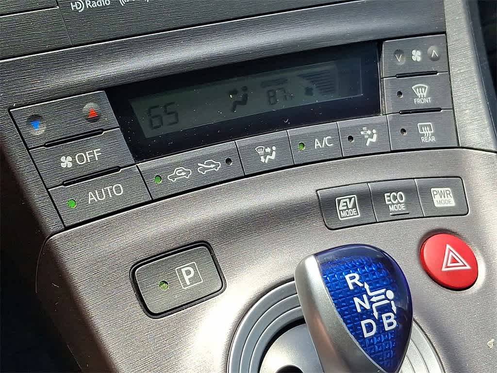 Thumbnail: 2014 Toyota Prius - 19