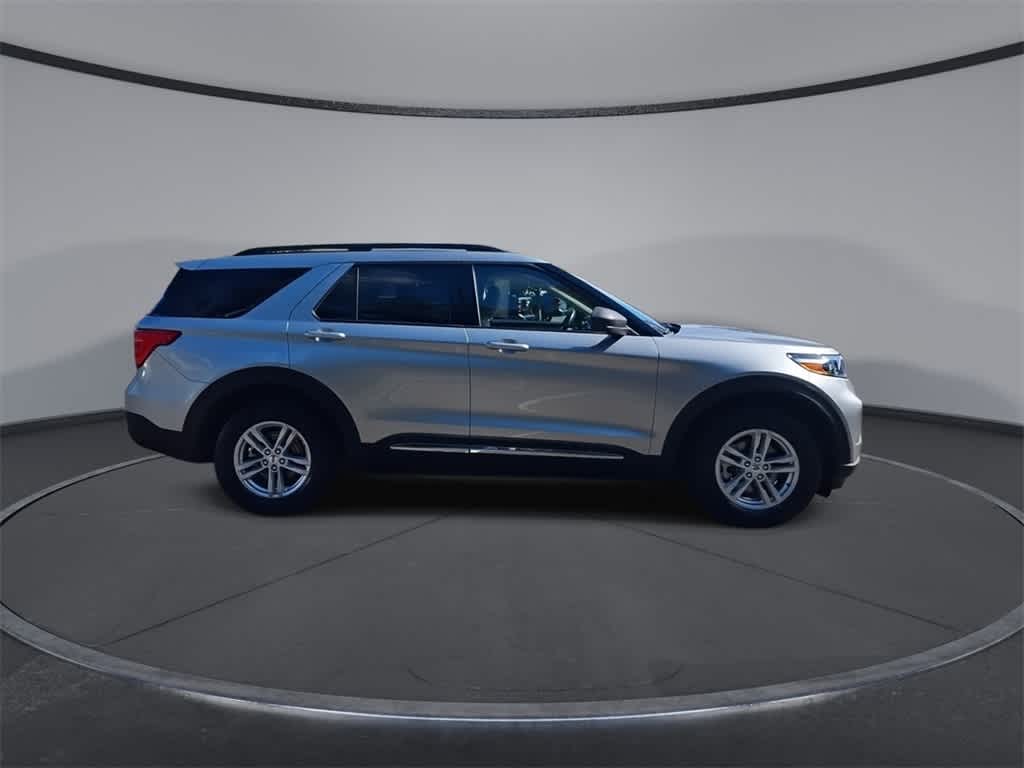 Thumbnail: 2022 Ford Explorer - 9