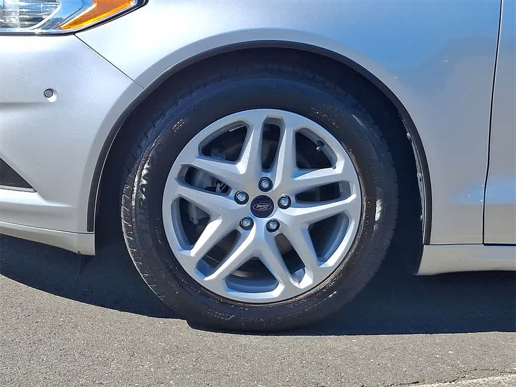 Thumbnail: 2015 Ford Fusion - 29