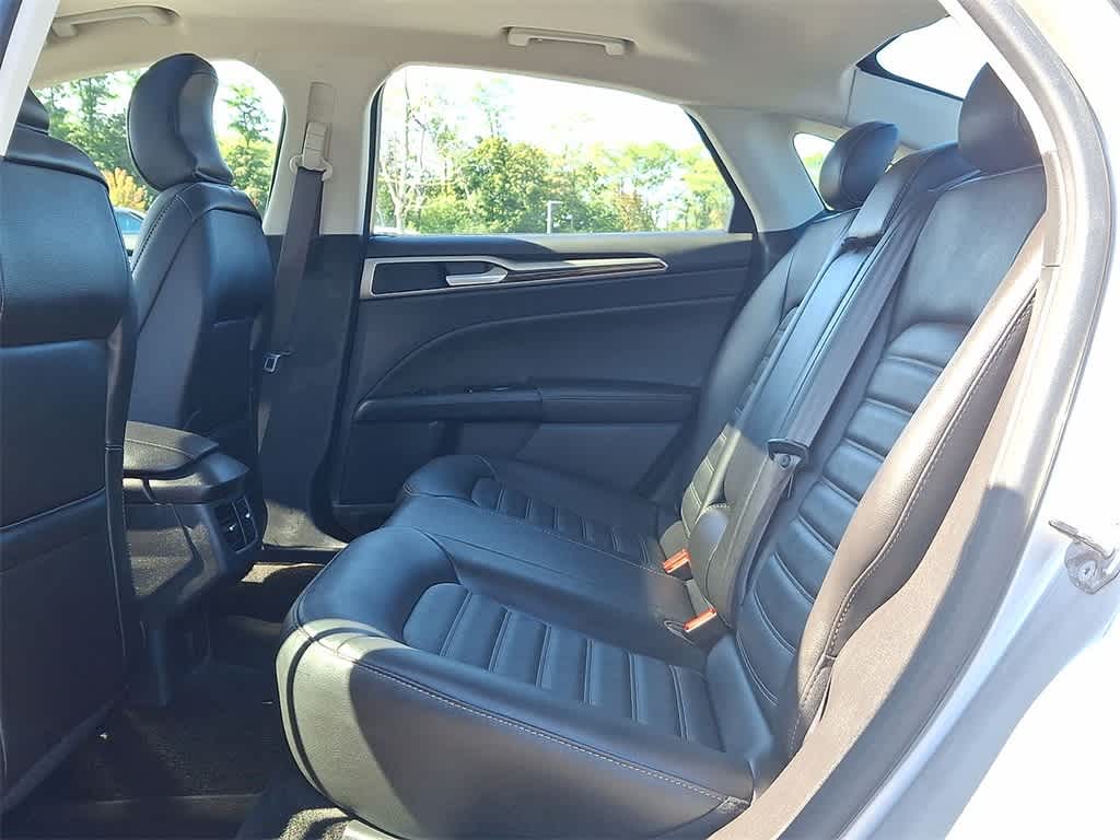 Thumbnail: 2015 Ford Fusion - 26