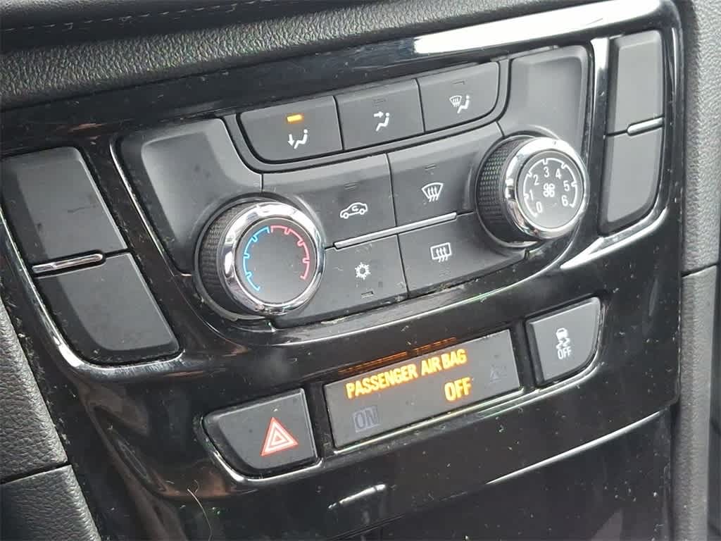 Thumbnail: 2020 Buick Encore - 25