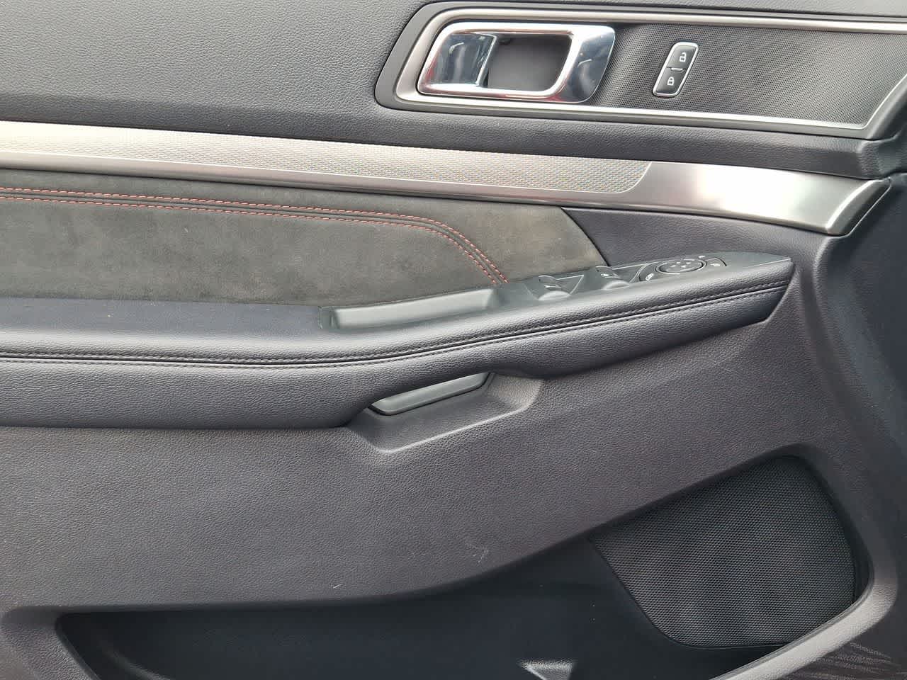 Thumbnail: 2018 Ford Explorer - 16