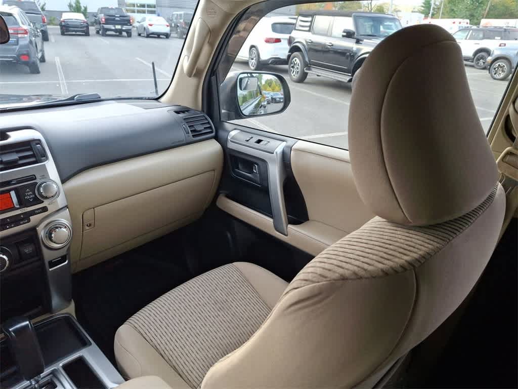 Thumbnail: 2013 Toyota 4Runner - 11