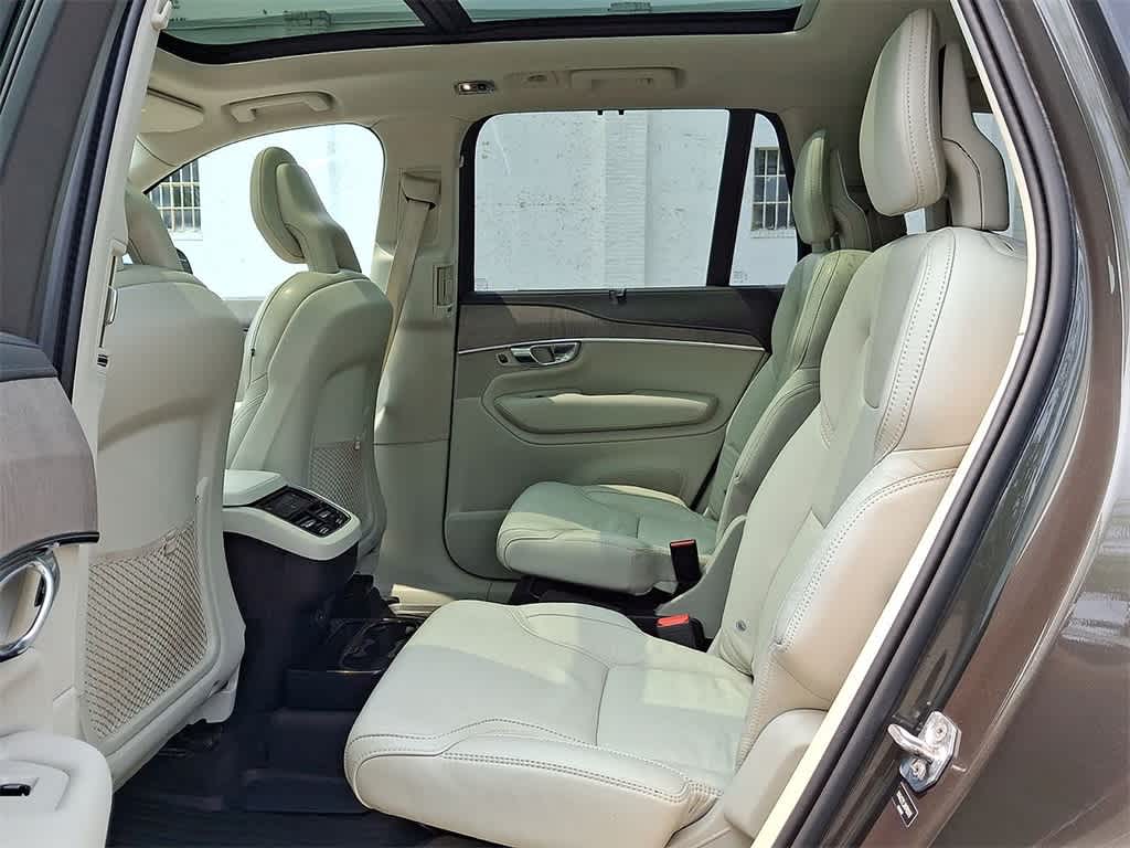 2022 Volvo XC90 T6 Inscription 20