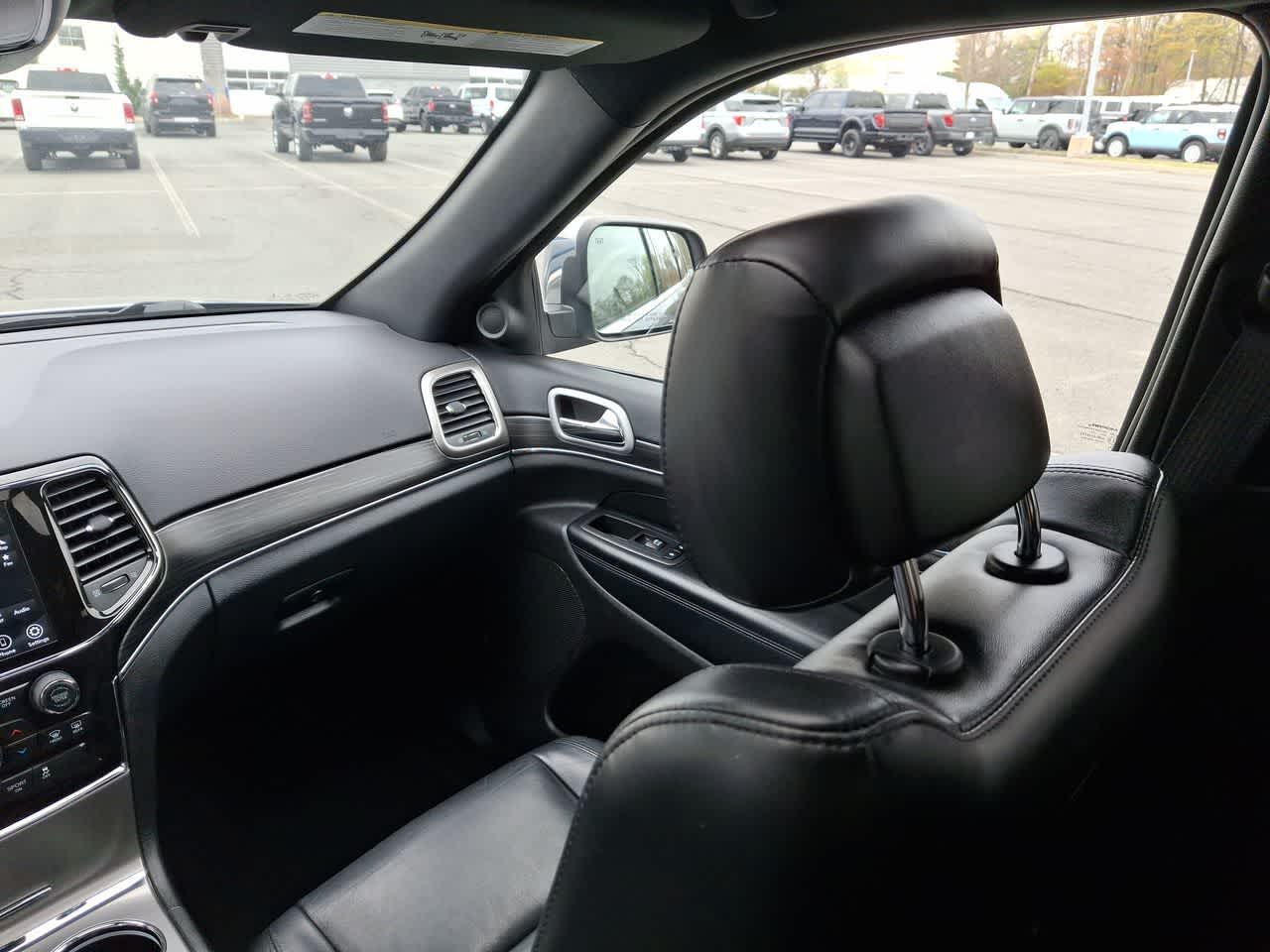 Thumbnail: 2021 Jeep Grand Cherokee - 11