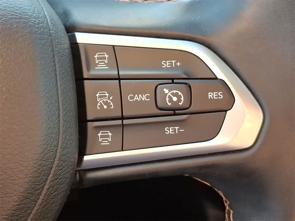 Thumbnail: 2022 Jeep Compass - 24