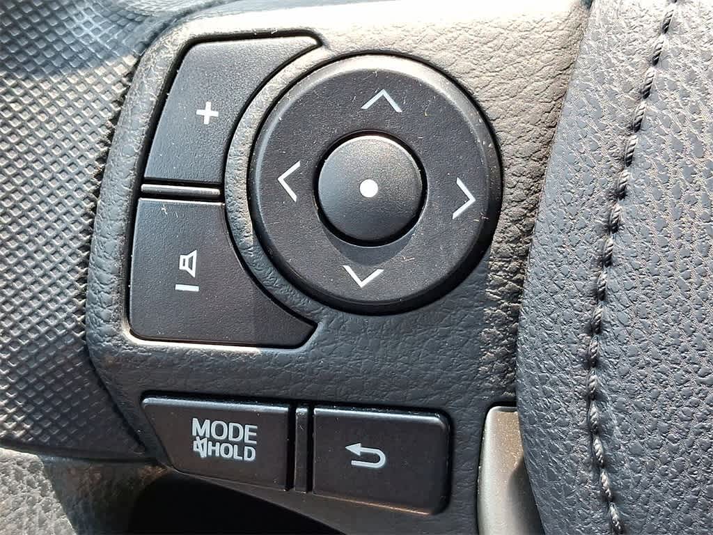 Thumbnail: 2014 Toyota RAV4 - 17