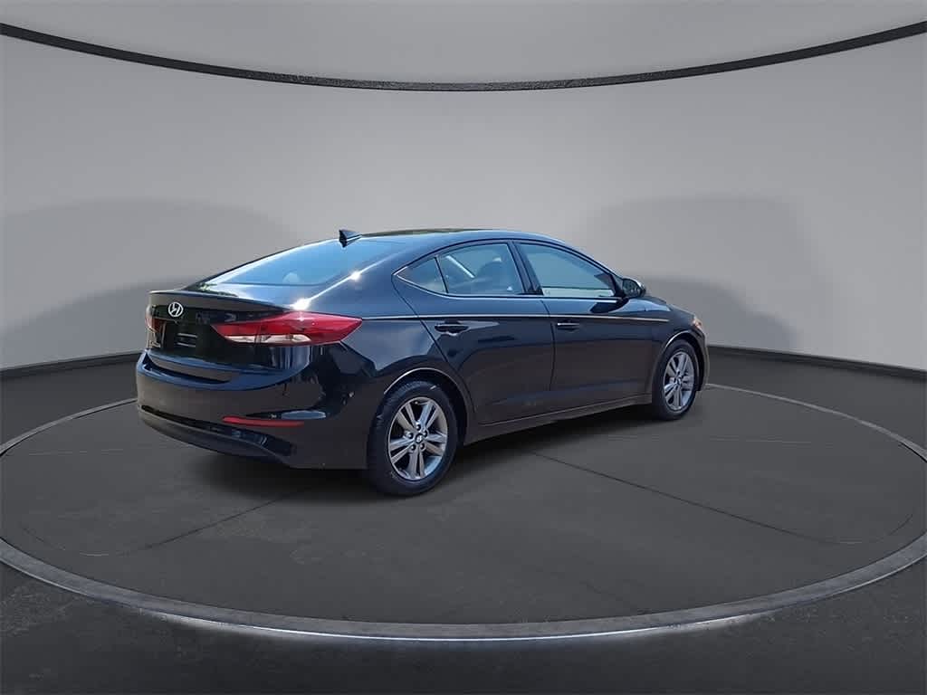 Thumbnail: 2017 Hyundai Elantra - 8