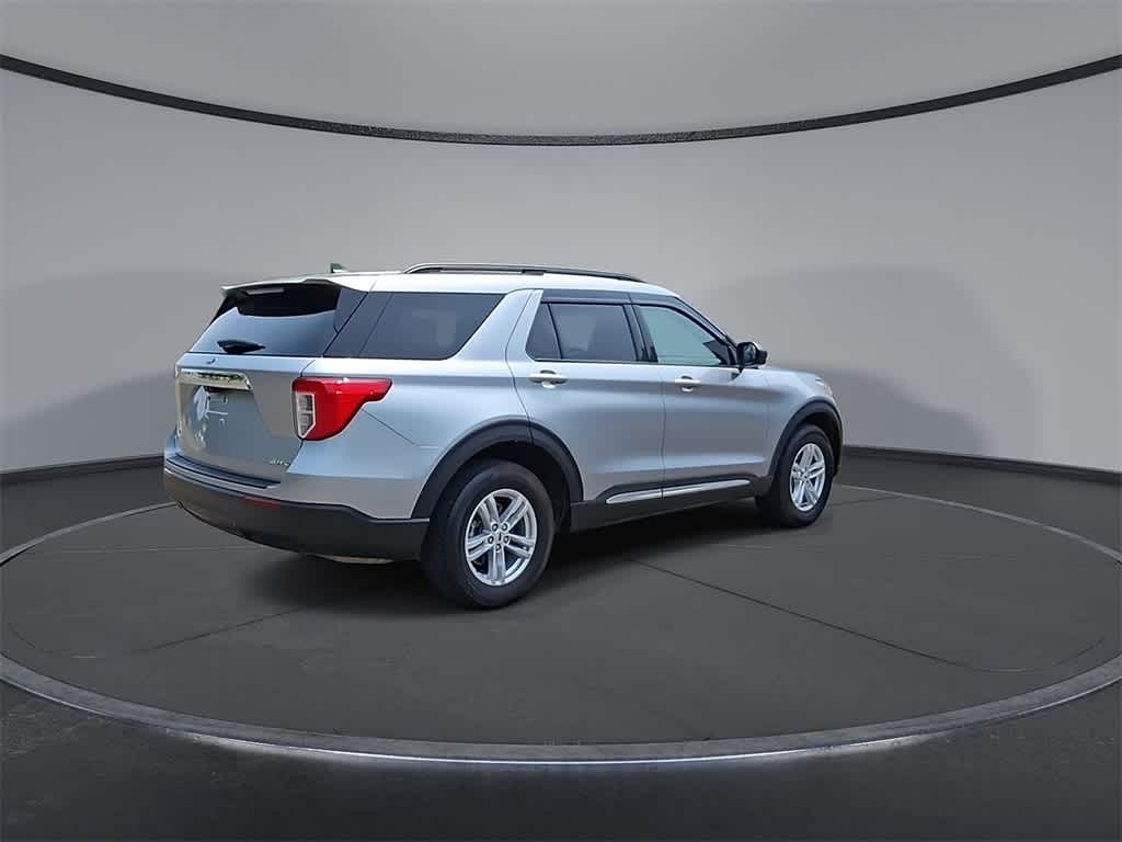 2022 Ford Explorer XLT 8