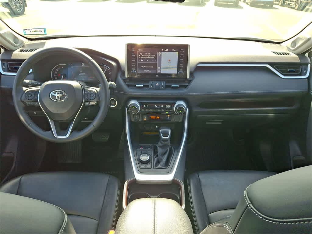 Thumbnail: 2019 Toyota RAV4 - 10
