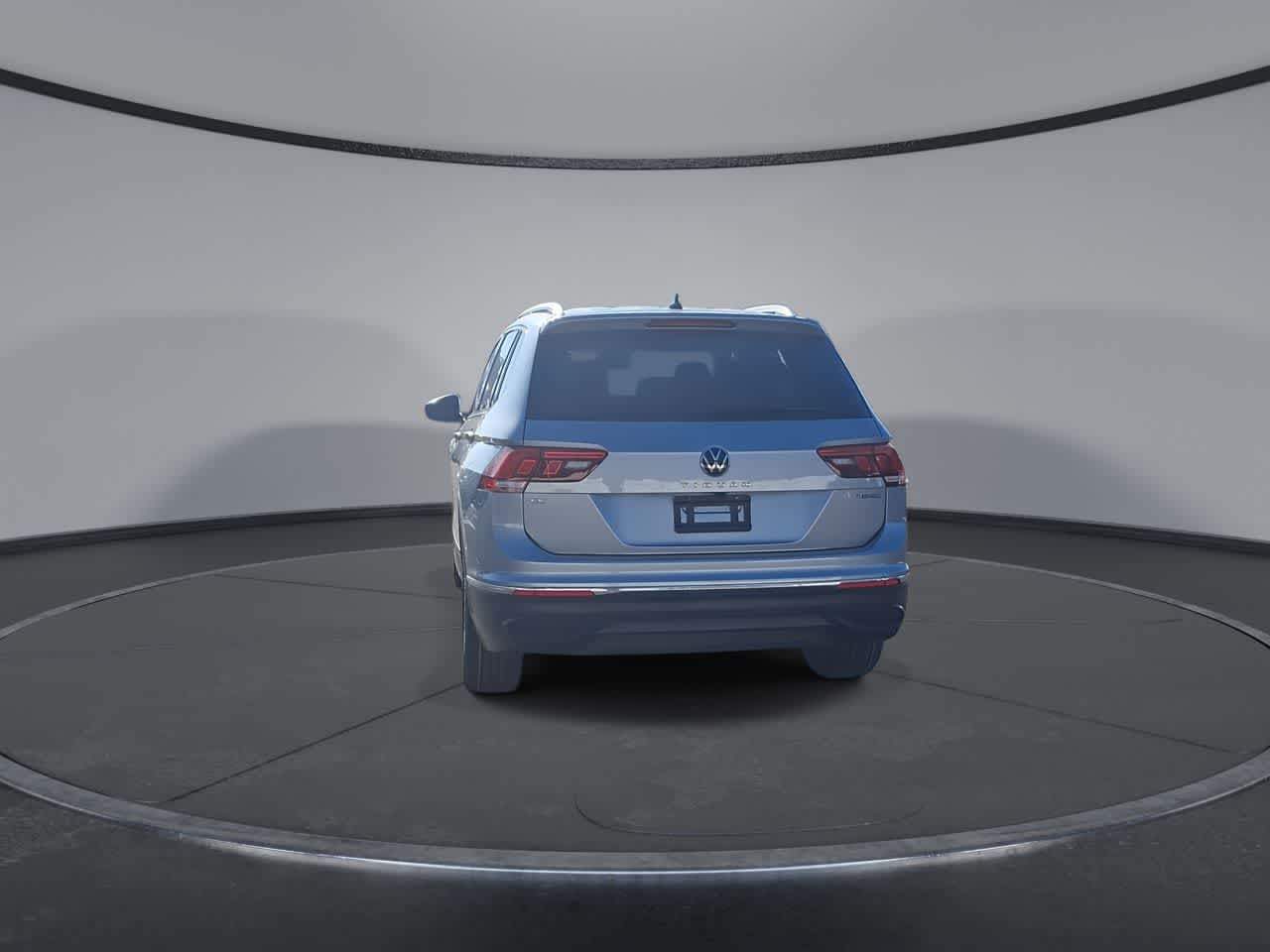Thumbnail: 2024 Volkswagen Tiguan - 7