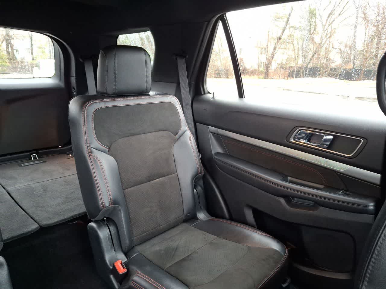 Thumbnail: 2018 Ford Explorer - 14