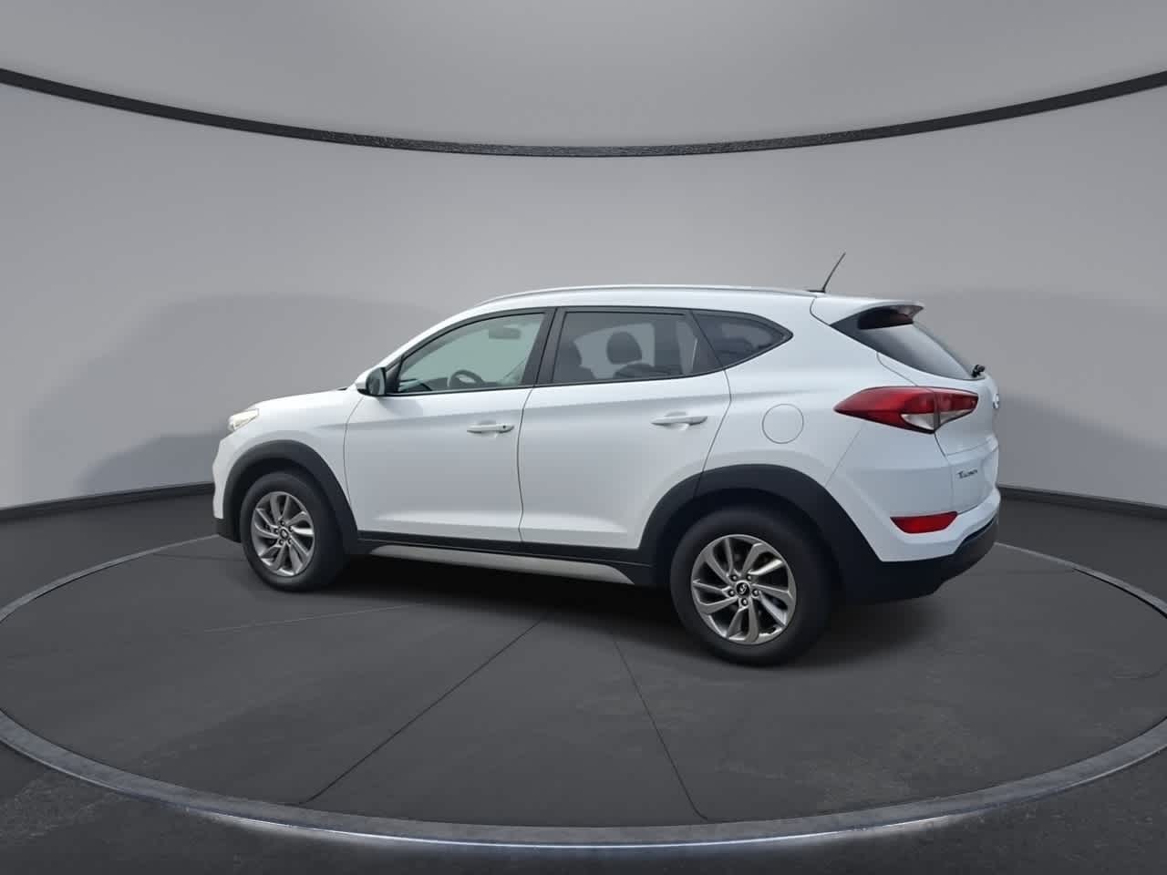 Thumbnail: 2017 Hyundai Tucson - 6
