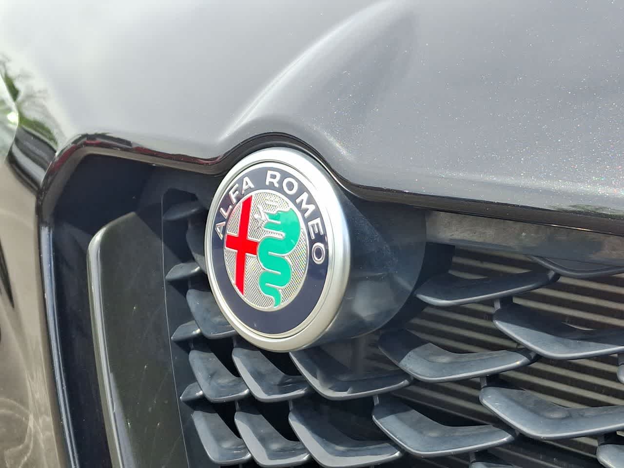 Thumbnail: 2024 Alfa Romeo Stelvio - 28