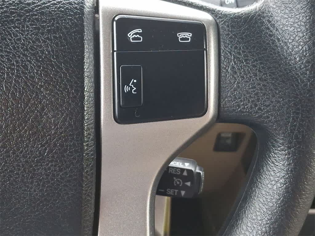 Thumbnail: 2013 Toyota 4Runner - 23