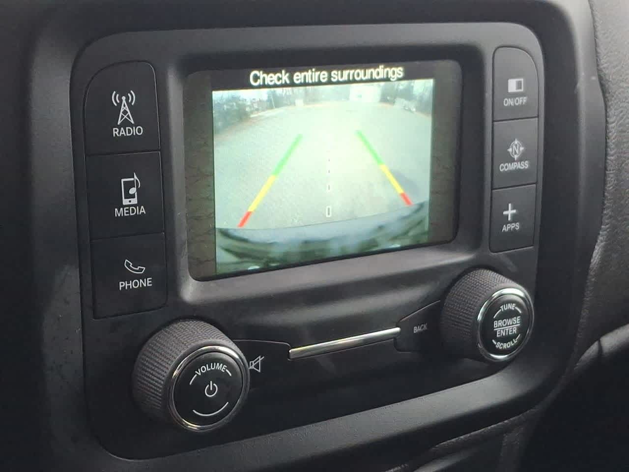 Thumbnail: 2017 Jeep Renegade - 21