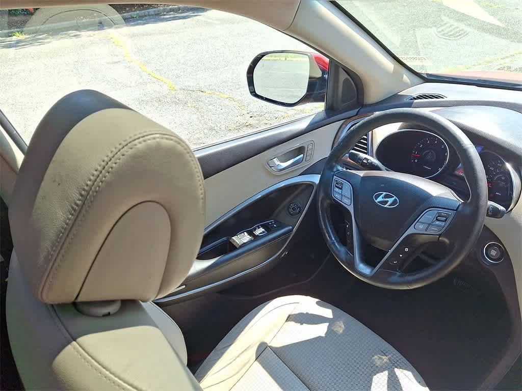 Thumbnail: 2014 Hyundai Santa Fe - 15