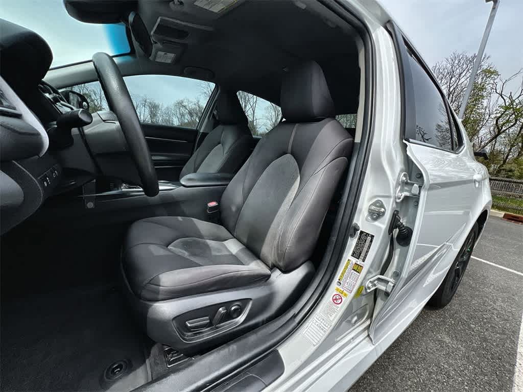 2018 Toyota Camry L 19