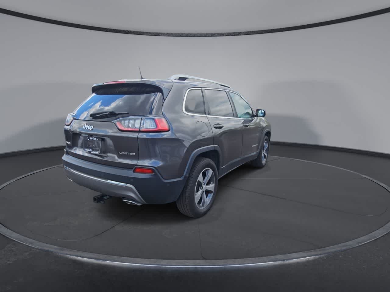 Thumbnail: 2019 Jeep Cherokee - 8