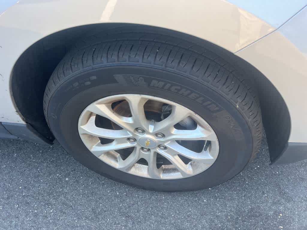 Thumbnail: 2020 Chevrolet Equinox - 4