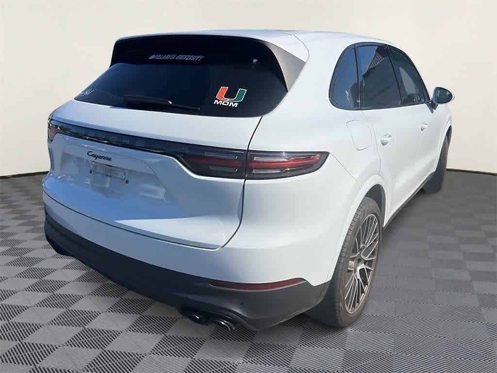 Thumbnail: 2022 Porsche Cayenne - 6