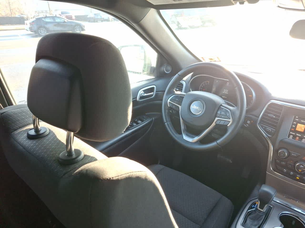 Thumbnail: 2019 Jeep Grand Cherokee - 15