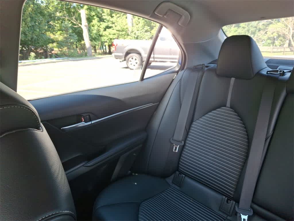 Thumbnail: 2023 Toyota Camry - 12