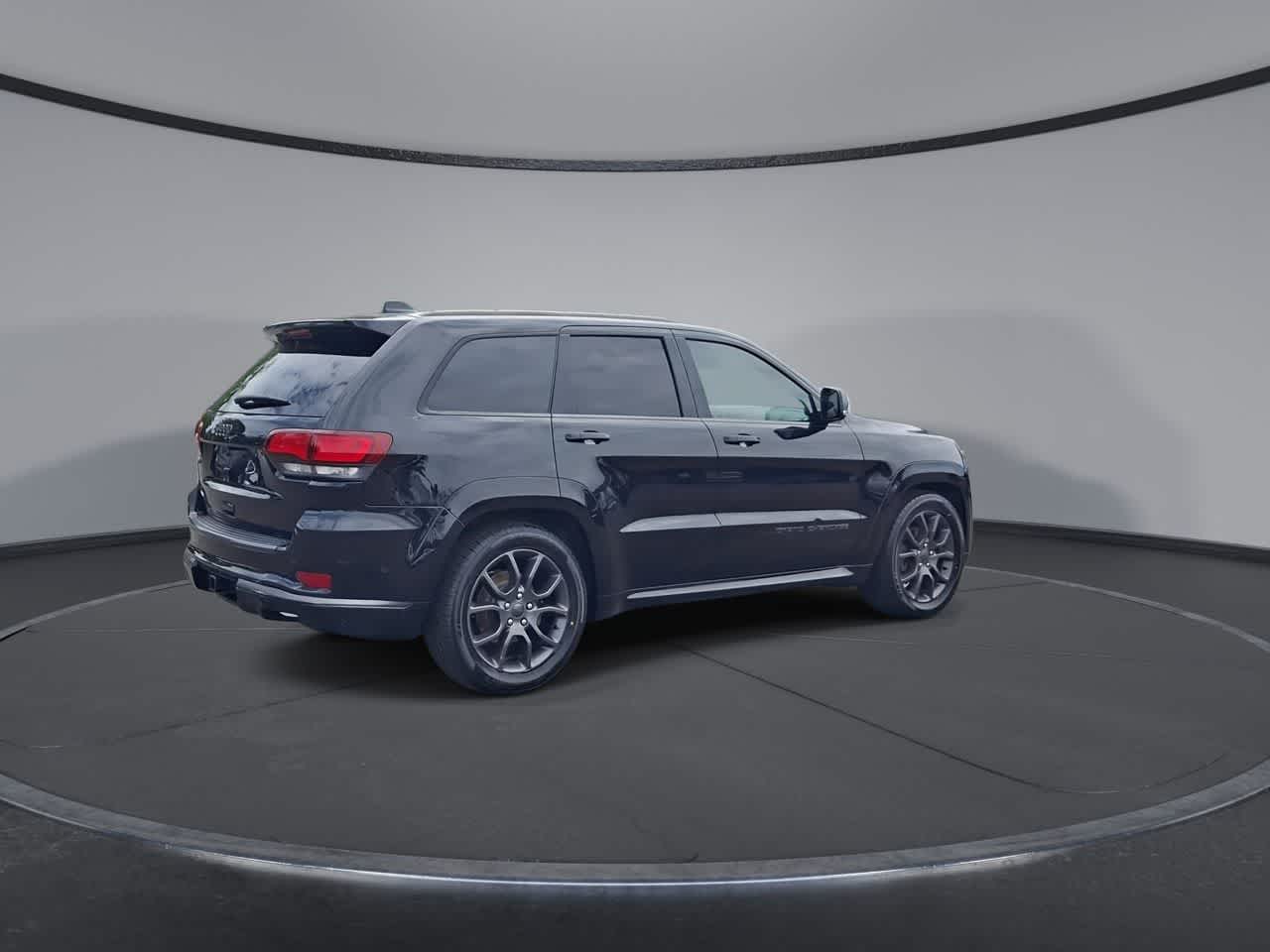 Thumbnail: 2020 Jeep Grand Cherokee - 8