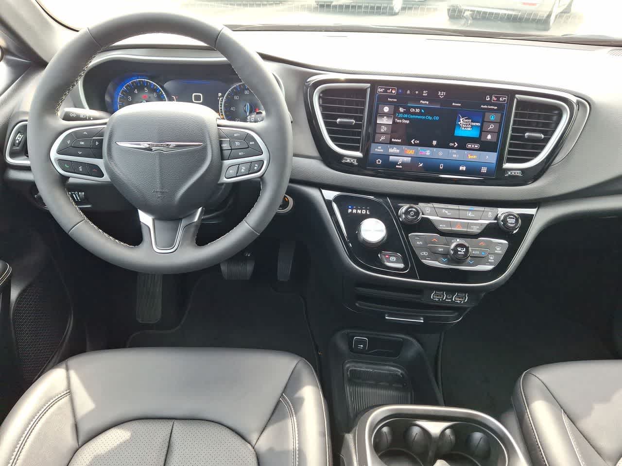 Thumbnail: 2025 Chrysler Pacifica - 27
