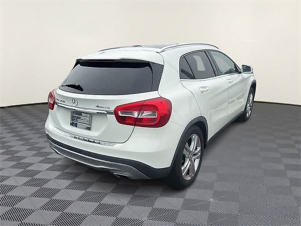 Thumbnail: 2015 Mercedes-Benz GLA - 6