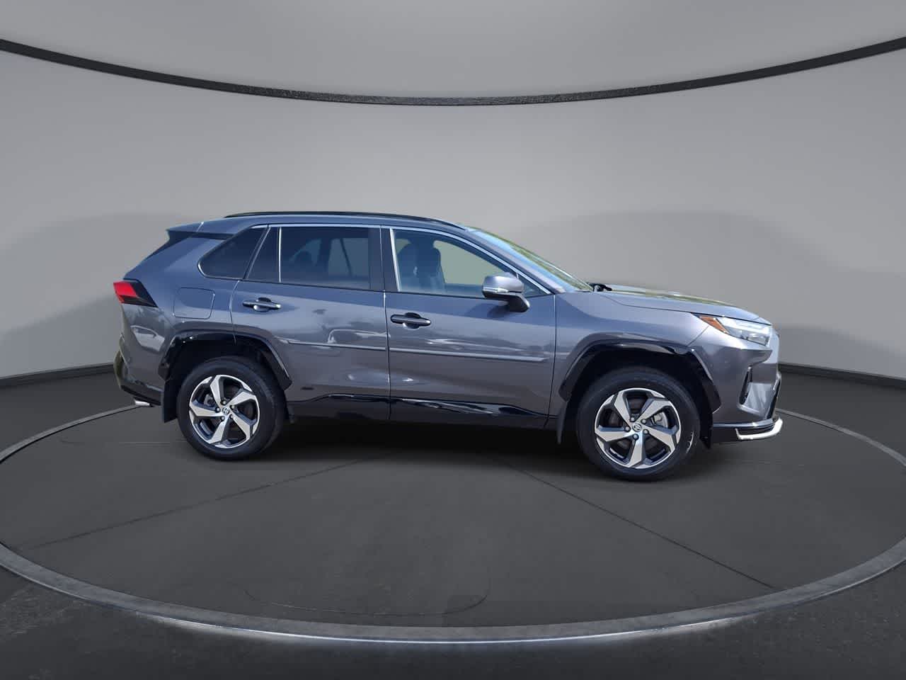 Thumbnail: 2025 Toyota RAV4 - 9