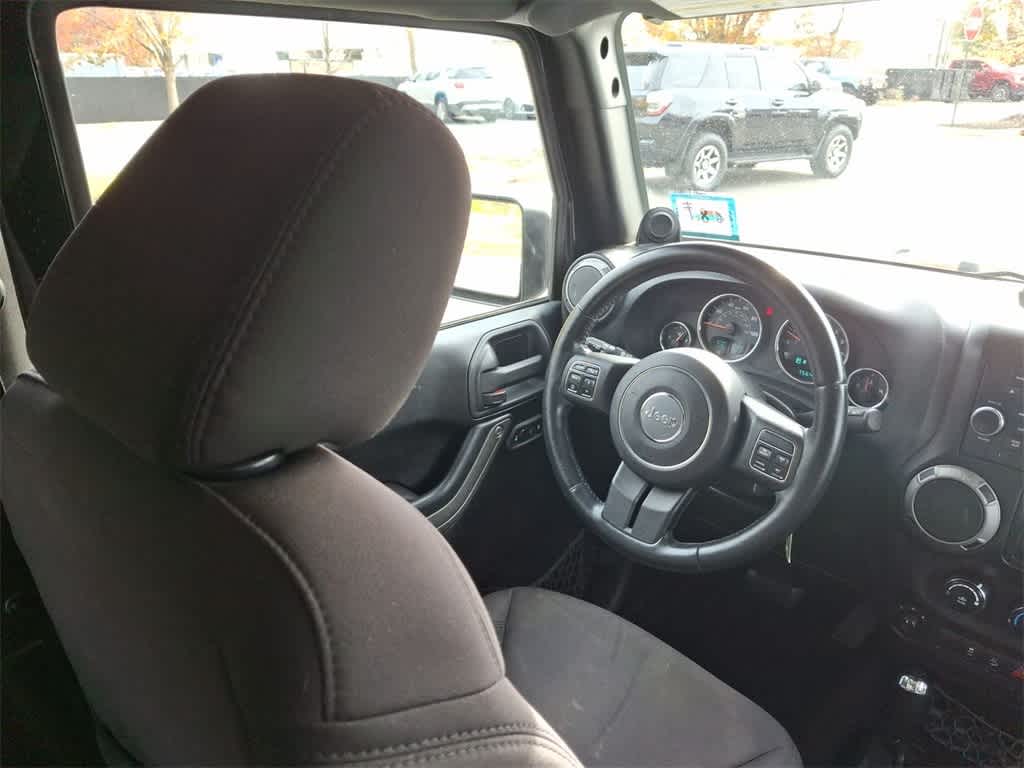 Thumbnail: 2013 Jeep Wrangler - 15