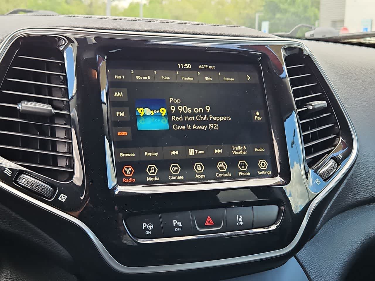 Thumbnail: 2019 Jeep Cherokee - 20