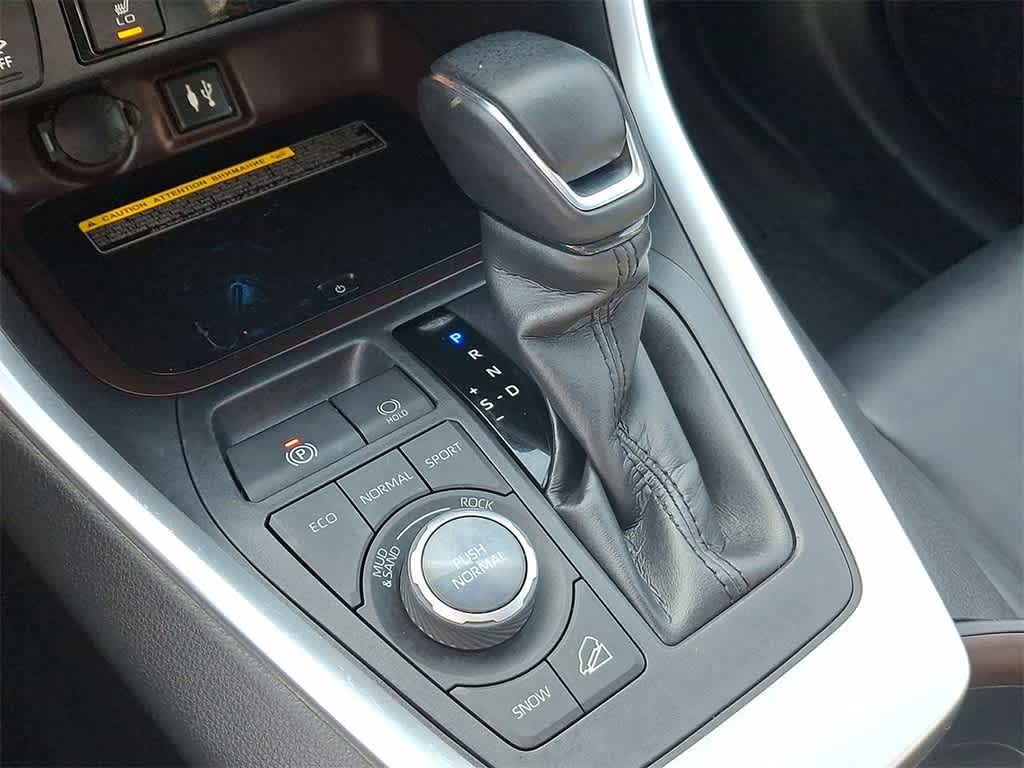 Thumbnail: 2019 Toyota RAV4 - 18