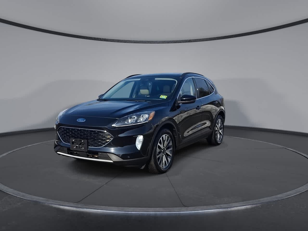 Thumbnail: 2020 Ford Escape - 3