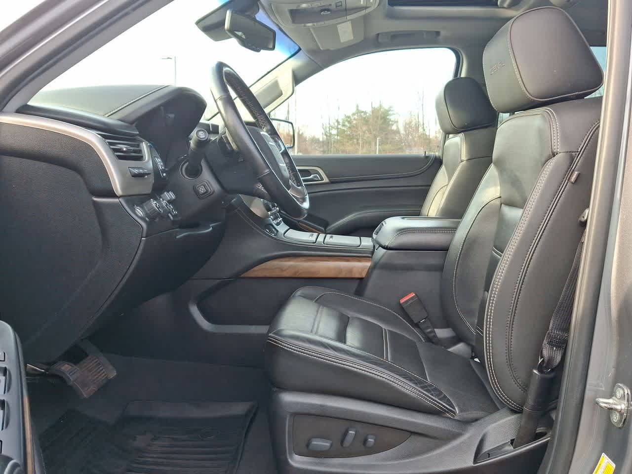 Thumbnail: 2020 GMC Yukon XL - 17